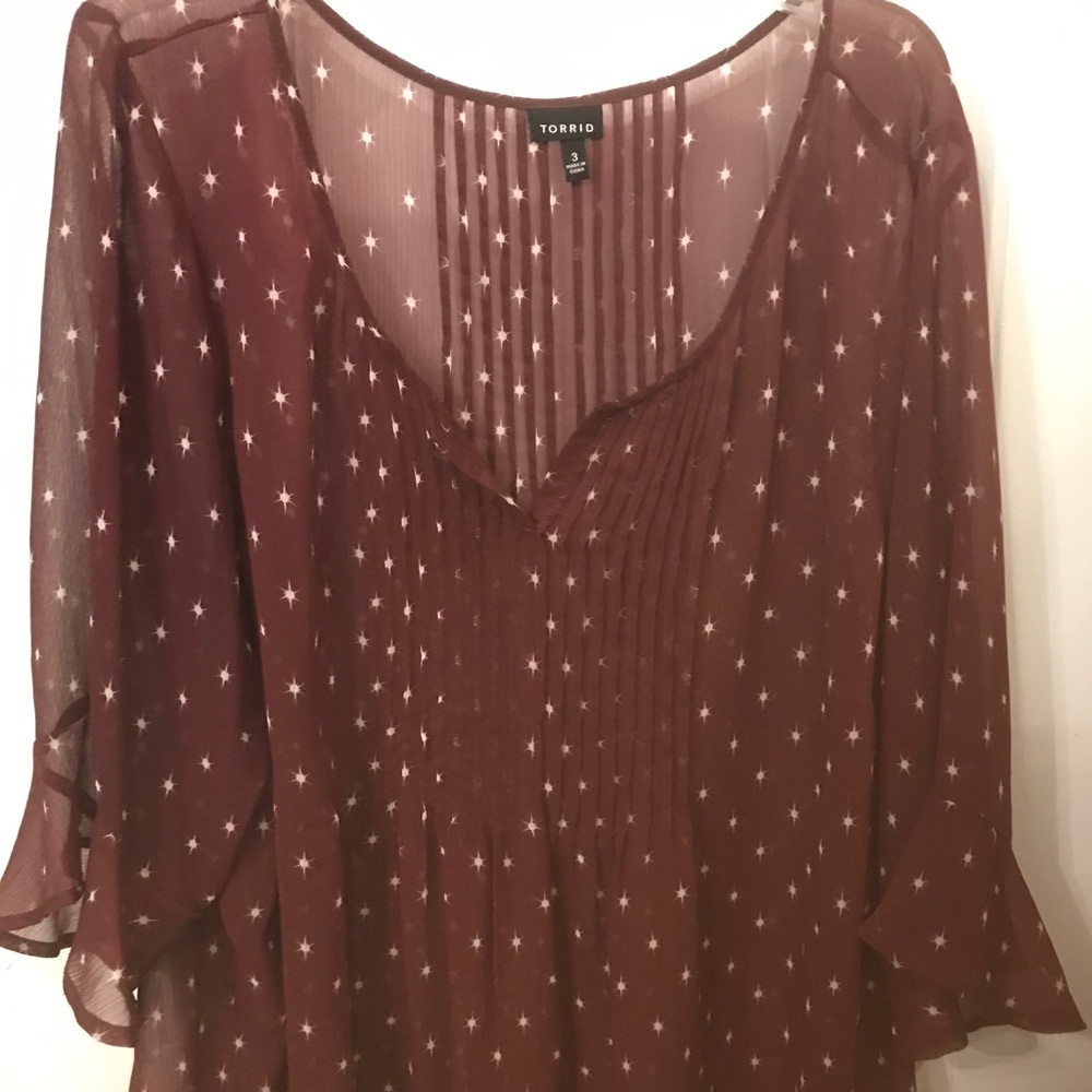 Torrid burgundy georgette pintuck blouse